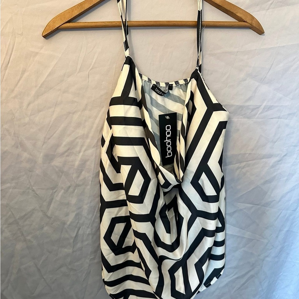 Boohoo Black and White Graphic Camisole